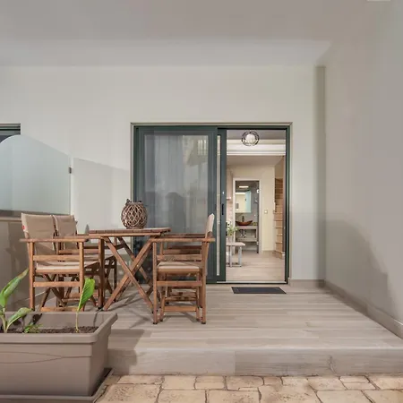 Apartment Aelia Valti